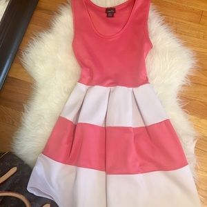 Pink and white dress🤍